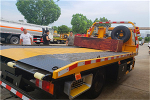 卓尼附近拖车电话号码服务