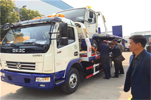 卓尼汽车道路救援拖车价格